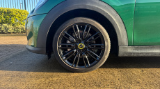 MINI Hatchback 135kW Cooper S Level 2 33kWh 3dr Auto Electric Hatchback